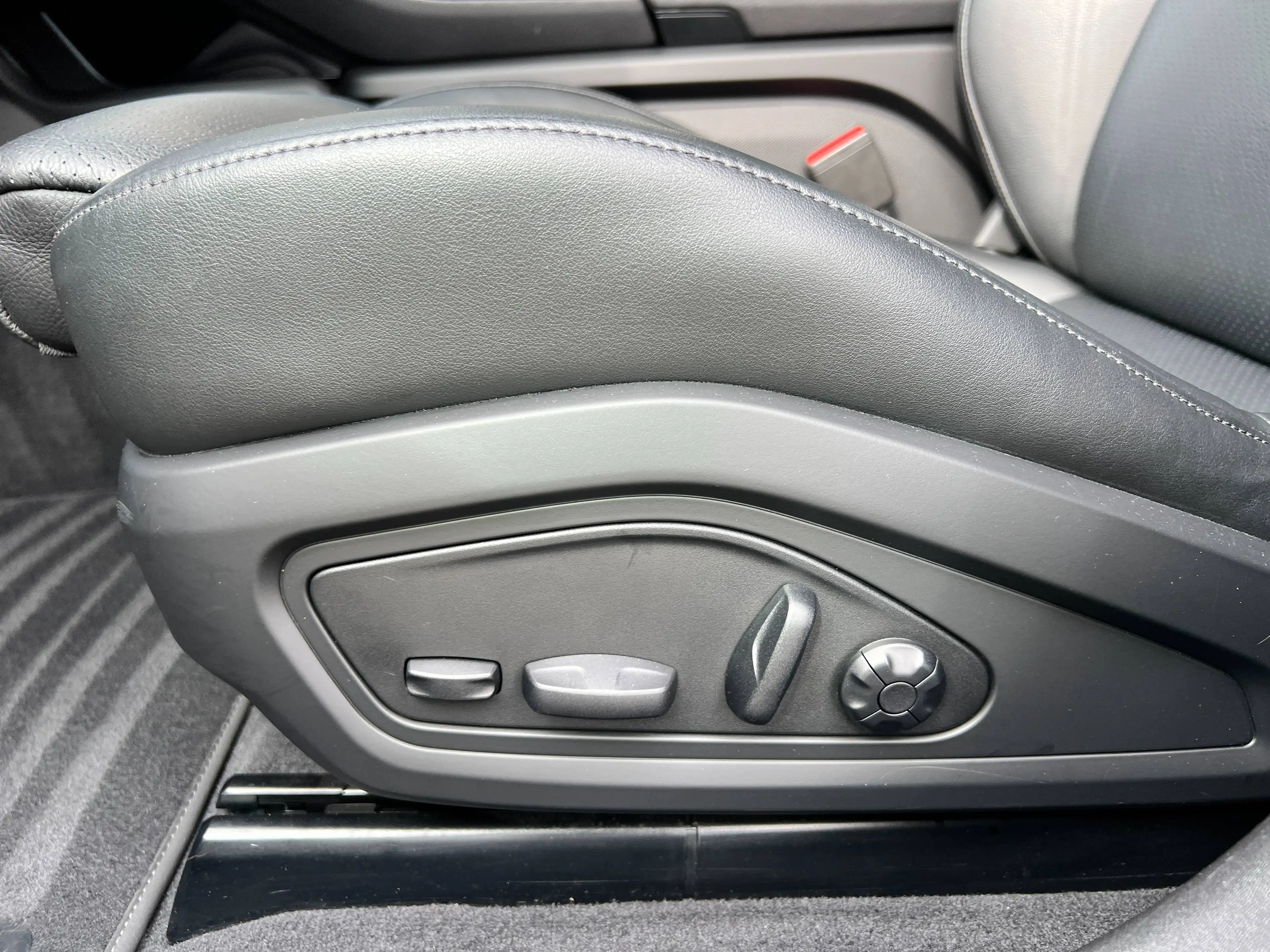 Porsche Taycan Cross Turismo 4S - SPORT CHRONO/ LUCHT/ ADAPTIVE/ LED — photo 8