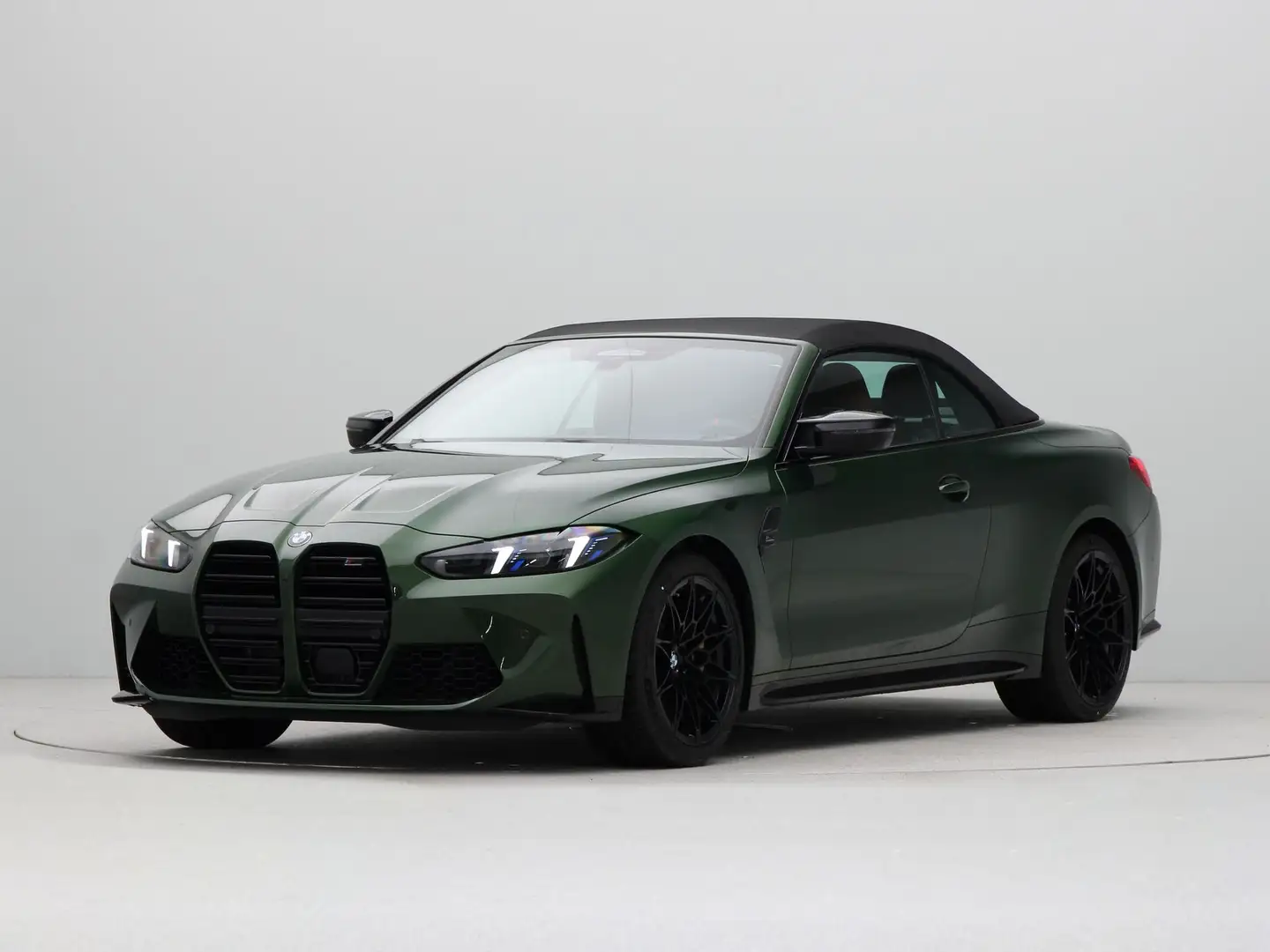 BMW M4 Cabrio xDrive Competition ANGLESEY GREEN Vert - 2