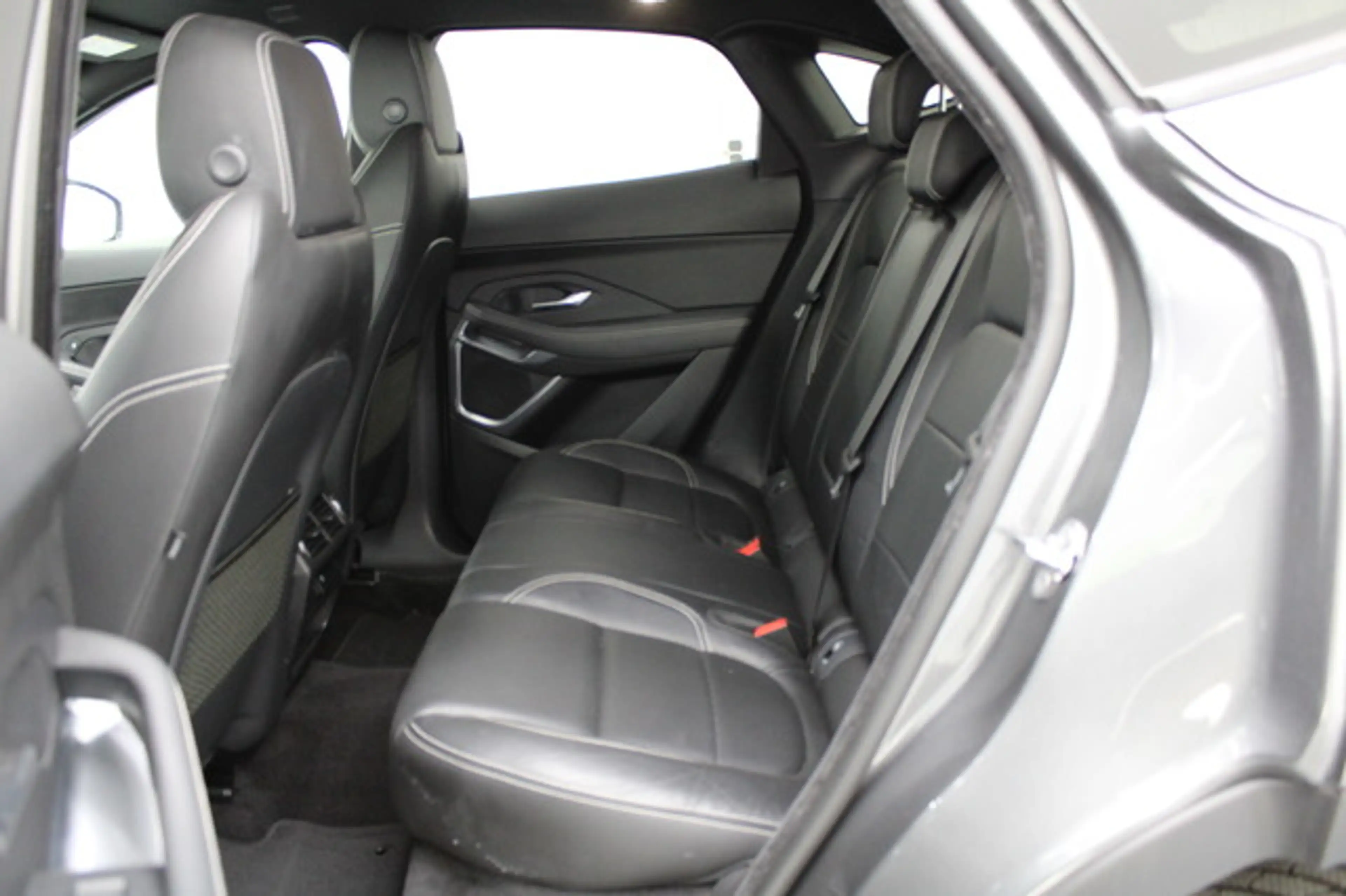 Jaguar E-Pace R-Dynamic S PANO/NAVI/KAMERA/TOUCH/PDC — photo 12
