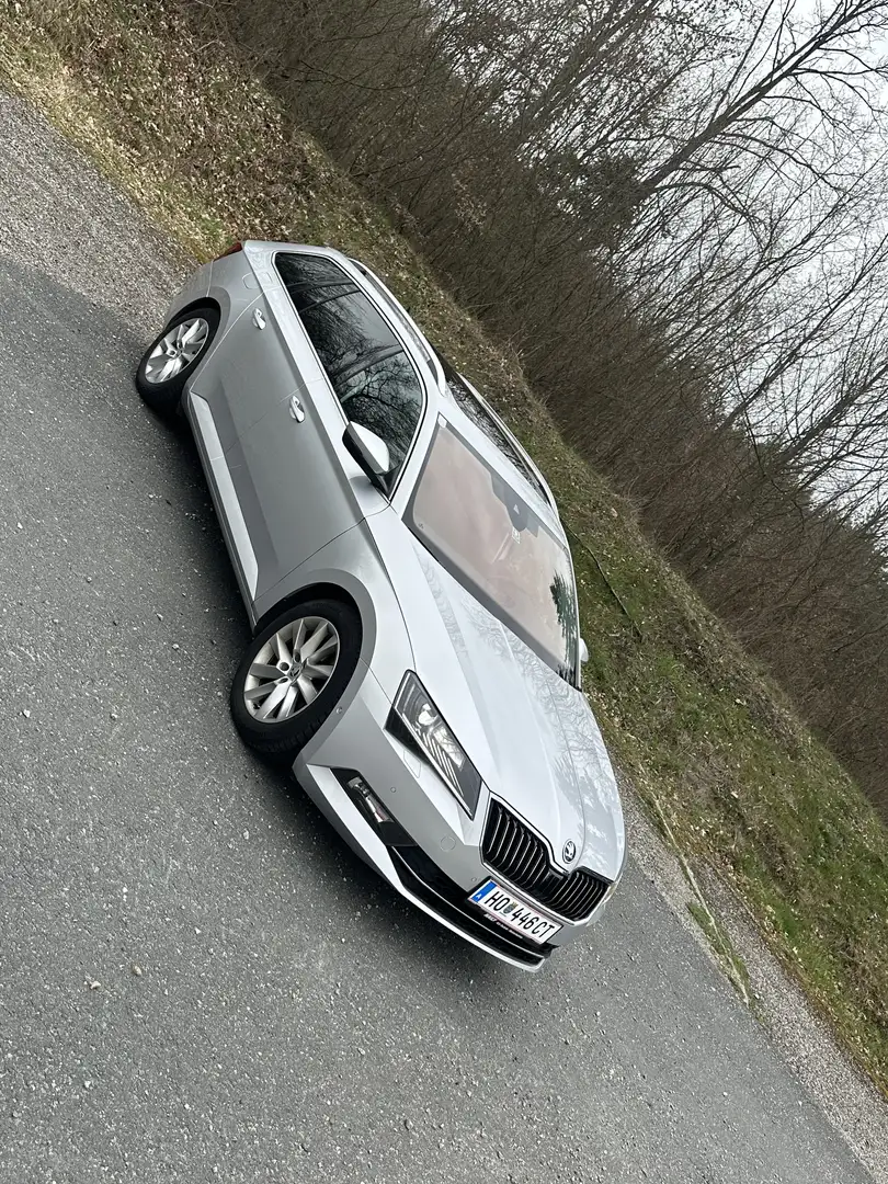 Skoda Superb Kombi 2,0 TDI Active DSG - 2