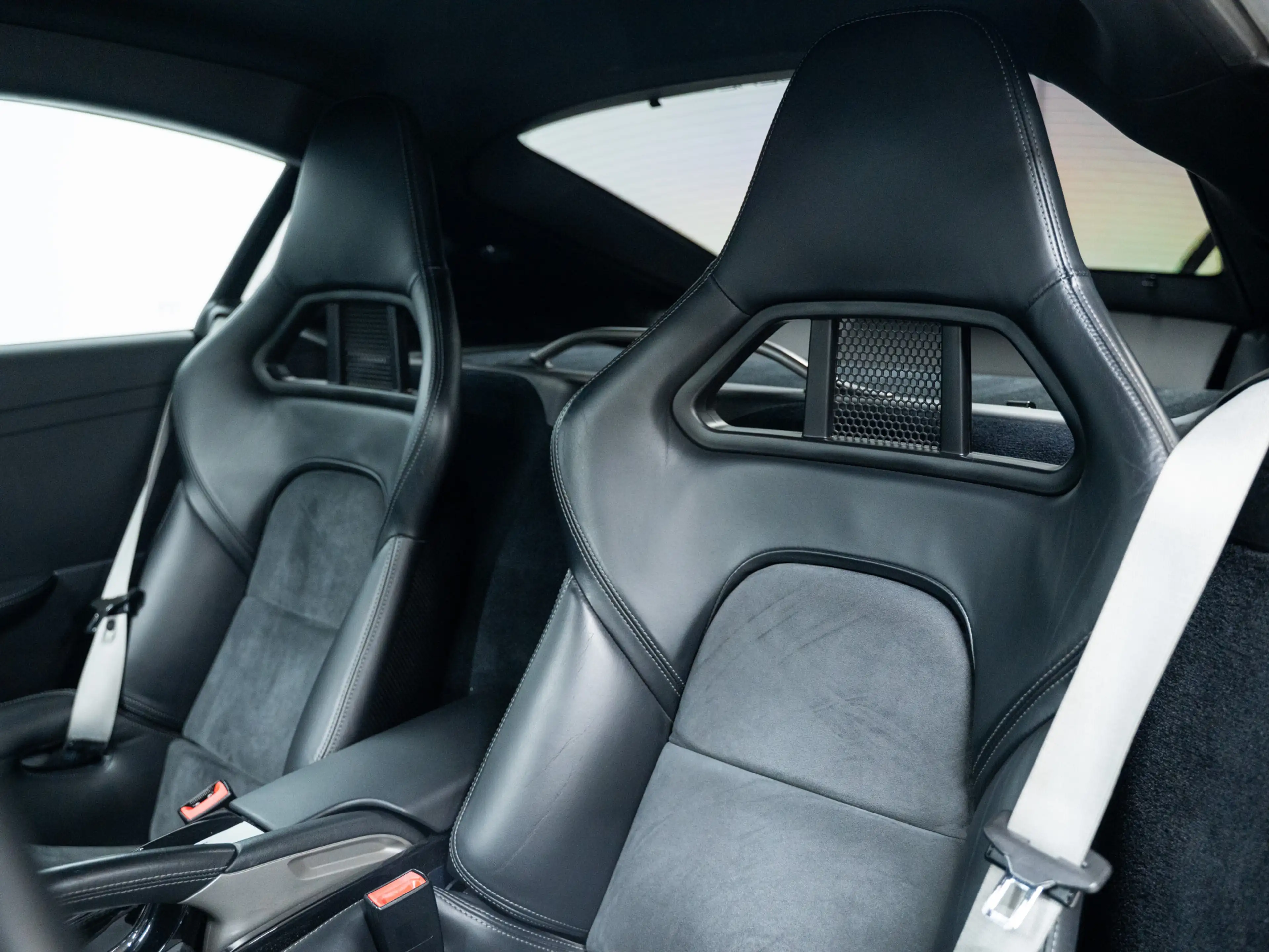 Porsche Cayman R — photo 8