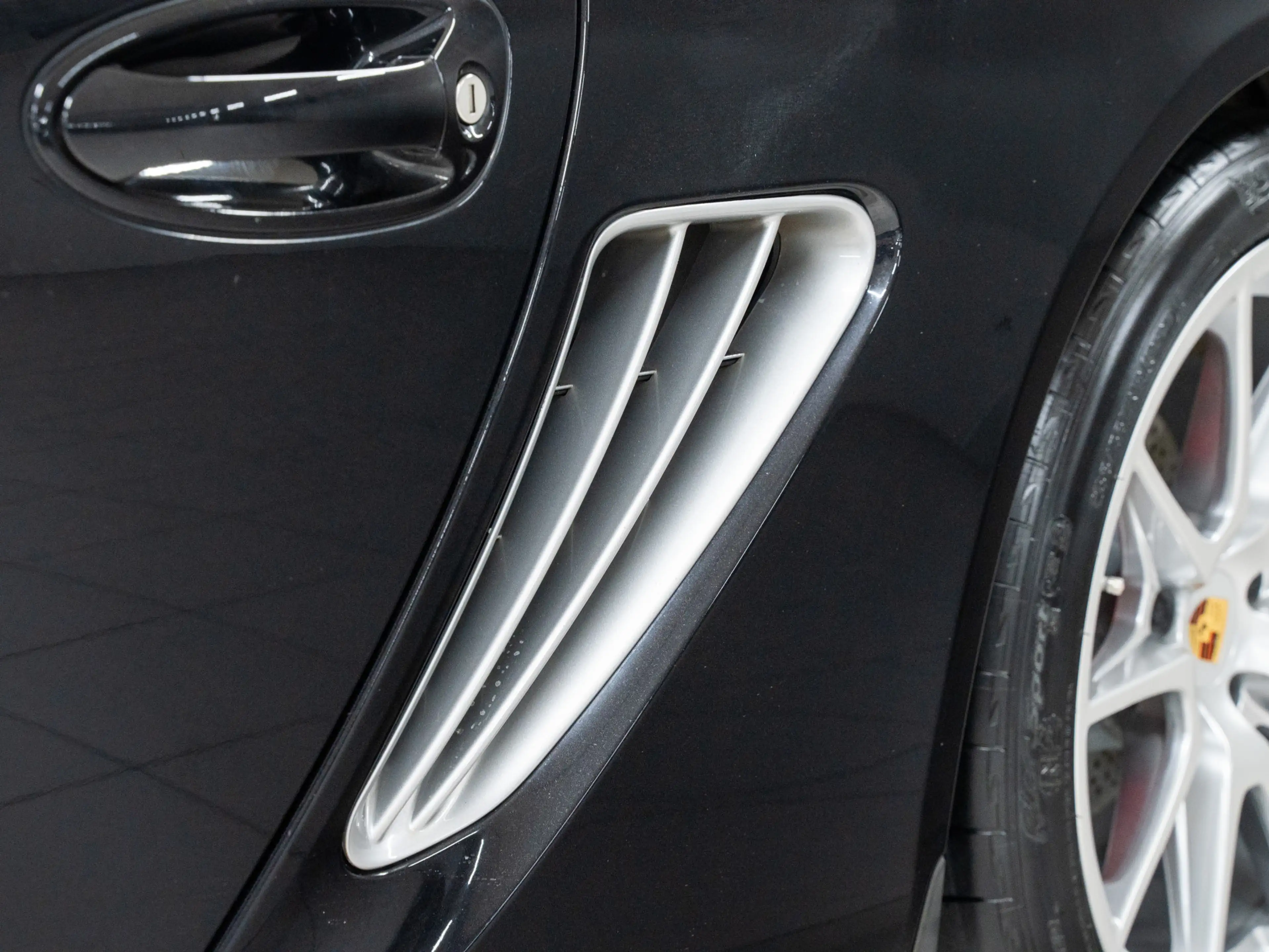 Porsche Cayman R — photo 15