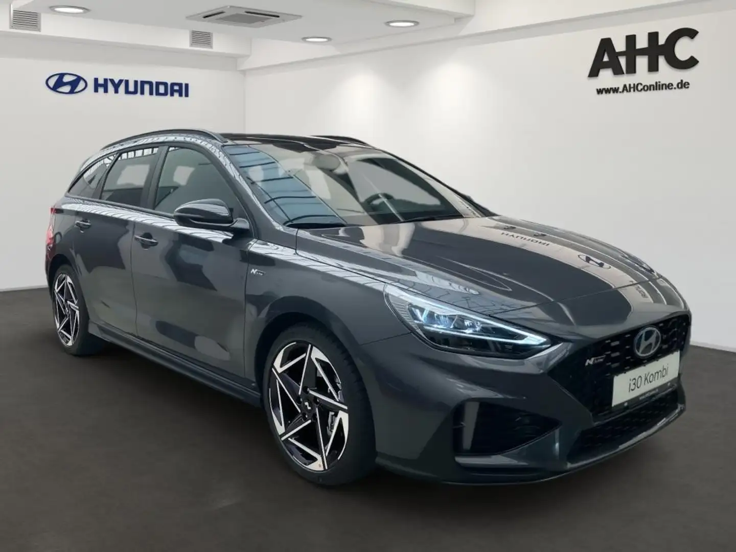 Hyundai i30 Kombi 1.5 T-GDI 7-DCT N-Line Pano 2xKlima Grau - 2
