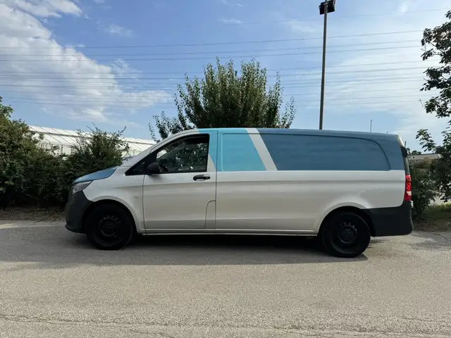 Mercedes-Benz Vito view 6