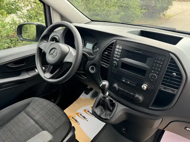 Mercedes-Benz Vito view 8