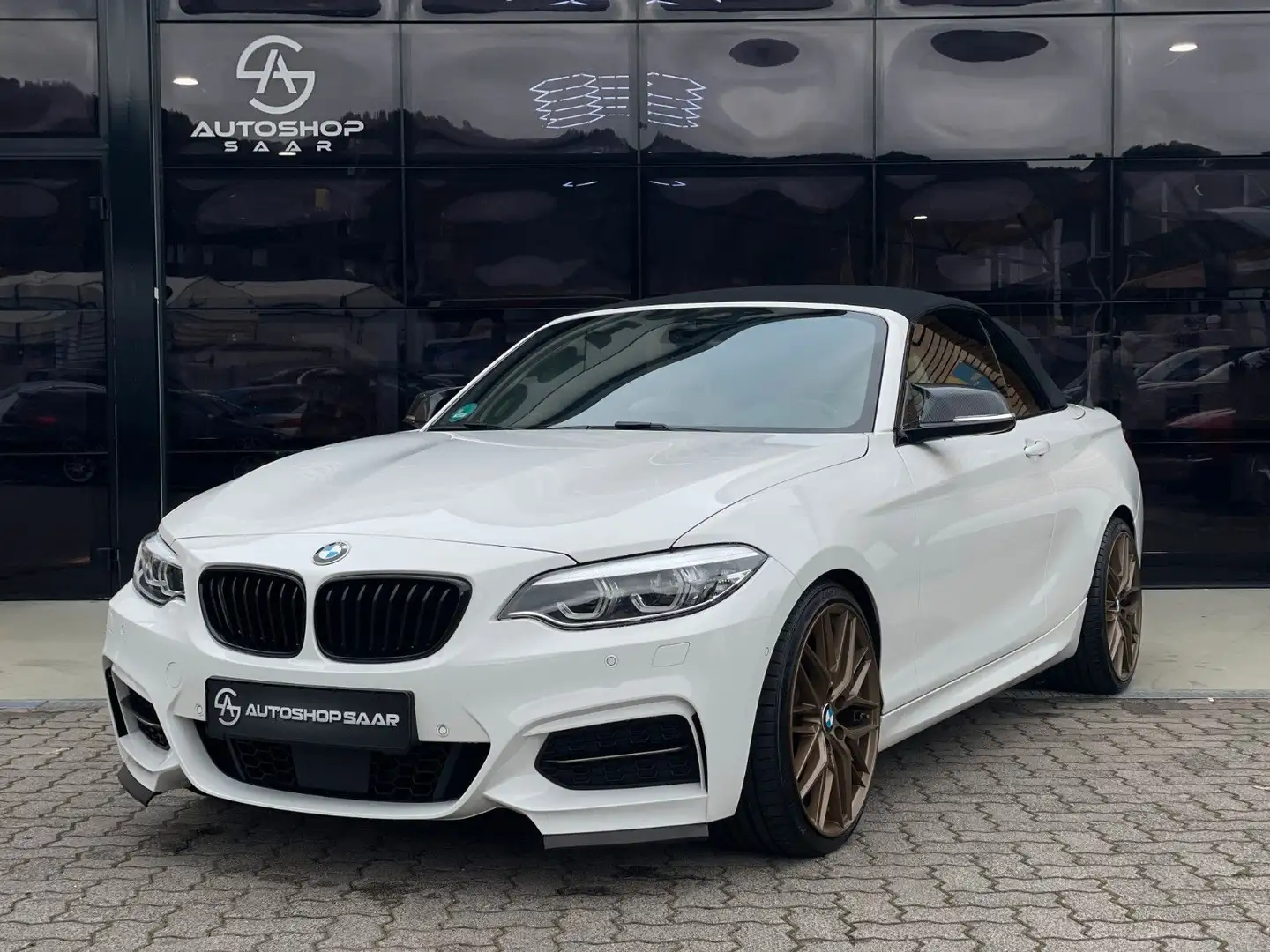 BMW M2 Cabrio M240 i xDrive Leder/Automatik/CAM/NAVI Weiß - 1