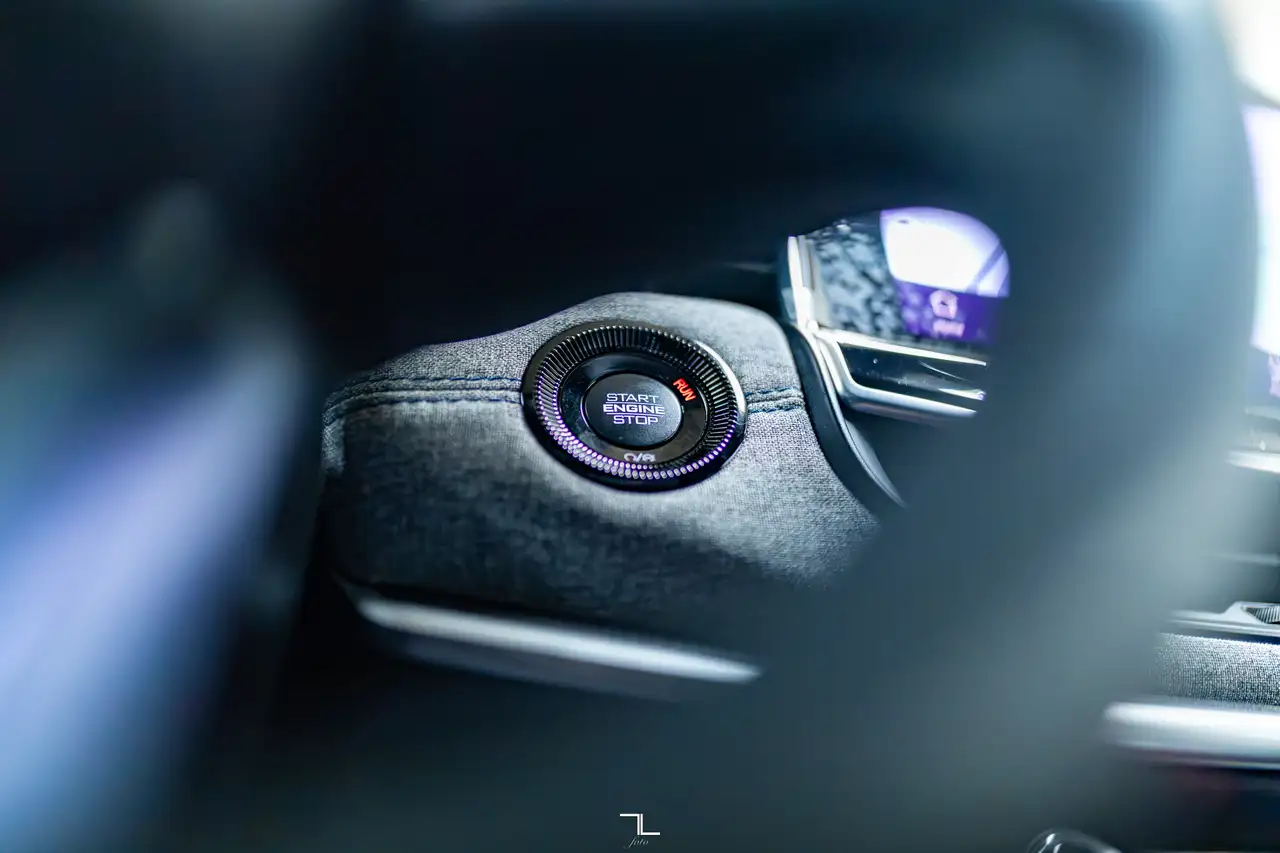 Jeep Compass photo Jeep Compass