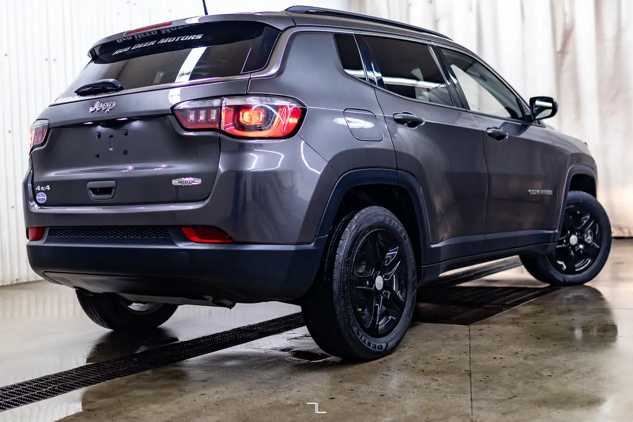 Jeep Compass photo Jeep Compass