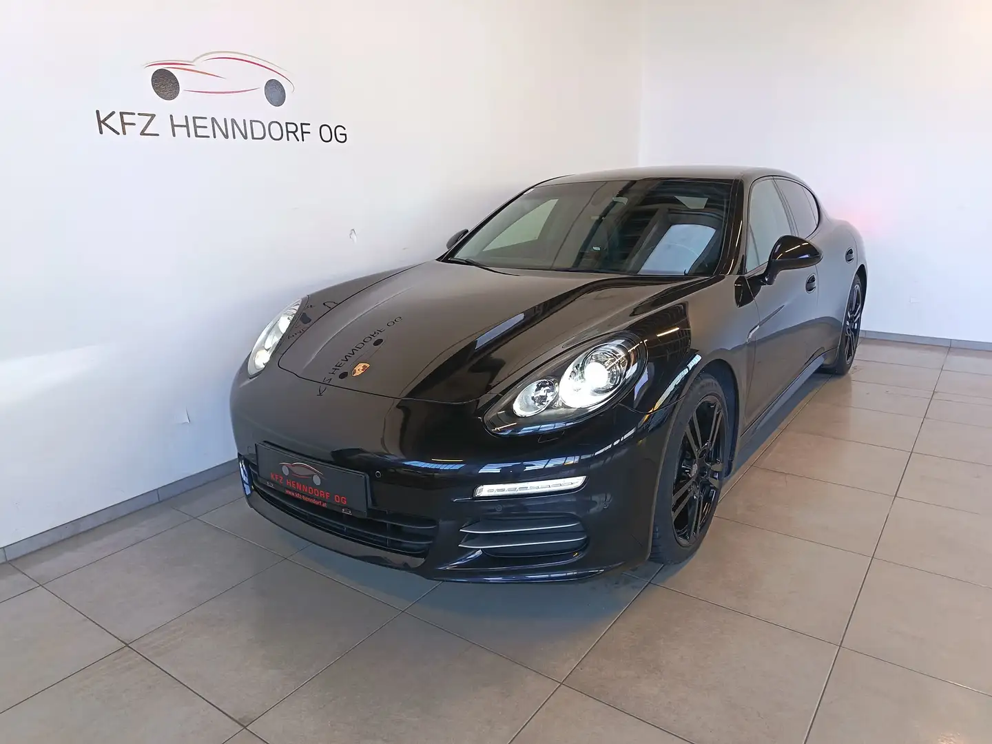 Porsche Panamera 4 DSG Allrad Schwarz - 1