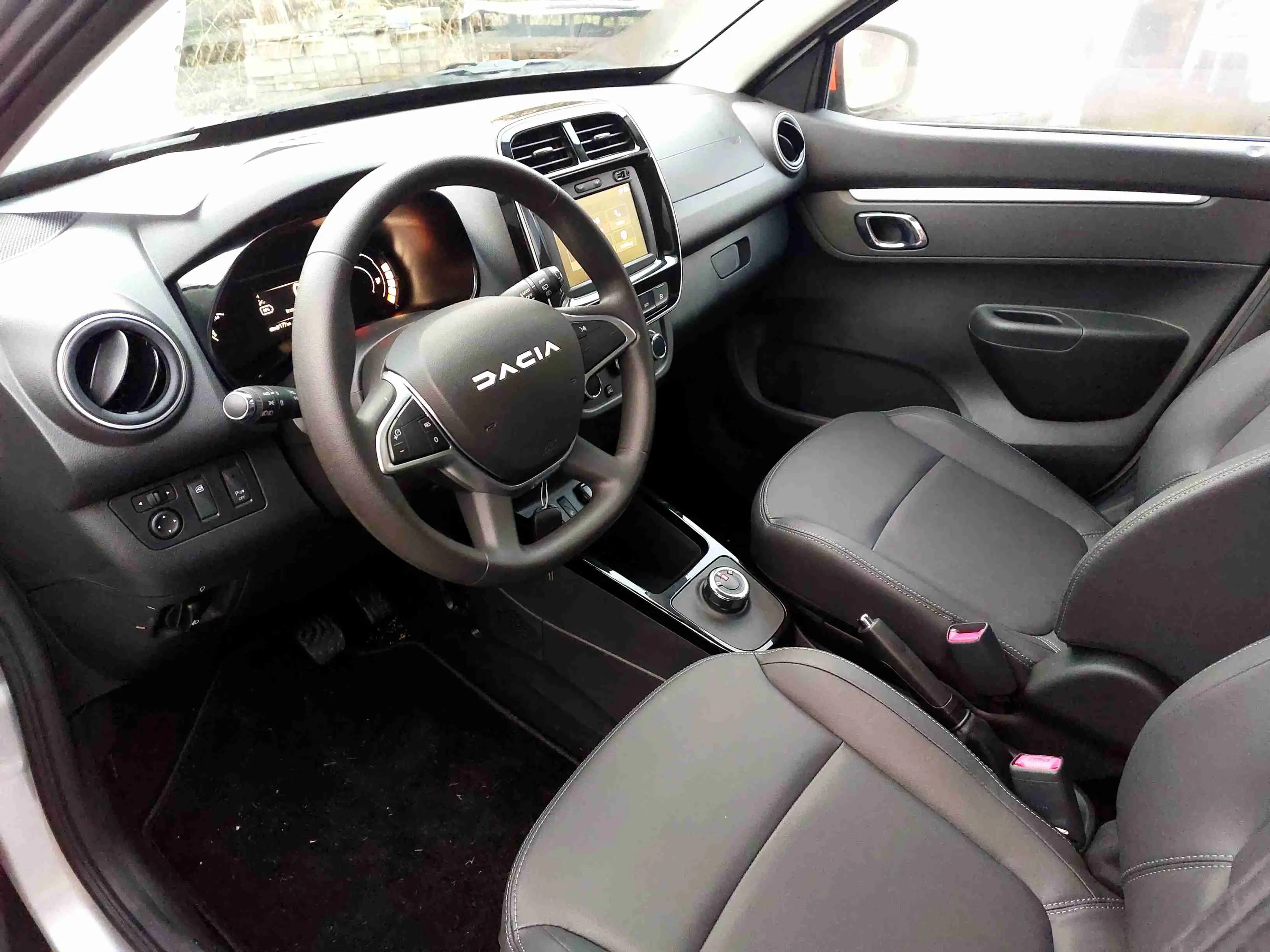 Dacia Spring Electric 45 ESSENTIAL CCS Servo Klima ZV DAB+ Blueth. — photo 5