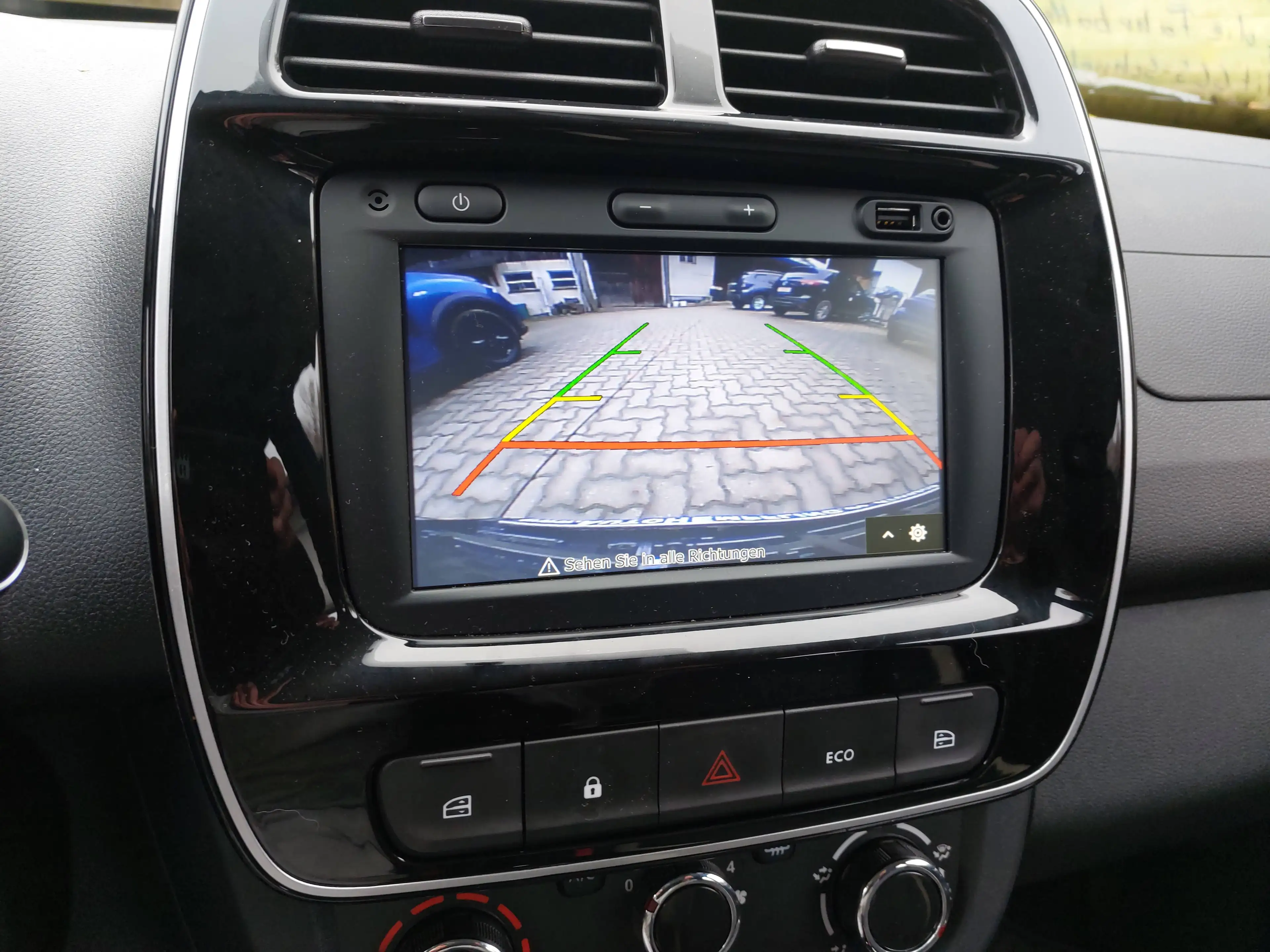 Dacia Spring Electric 45 ESSENTIAL CCS Servo Klima ZV DAB+ Blueth. — photo 6