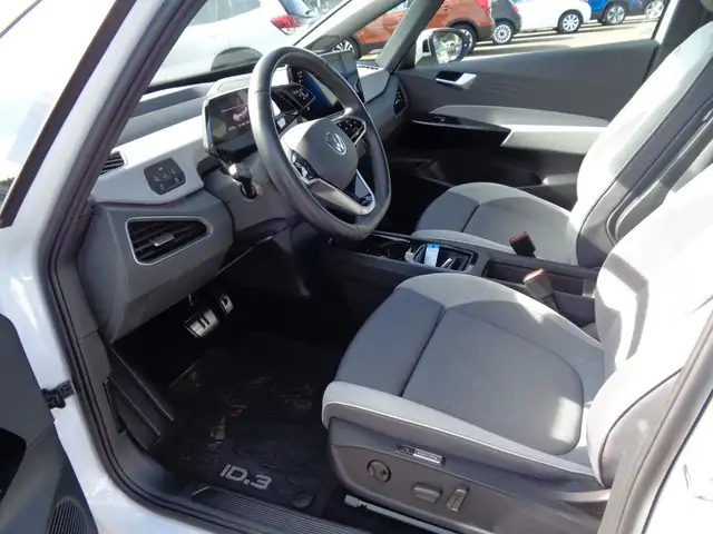 Volkswagen Id.3 view 8