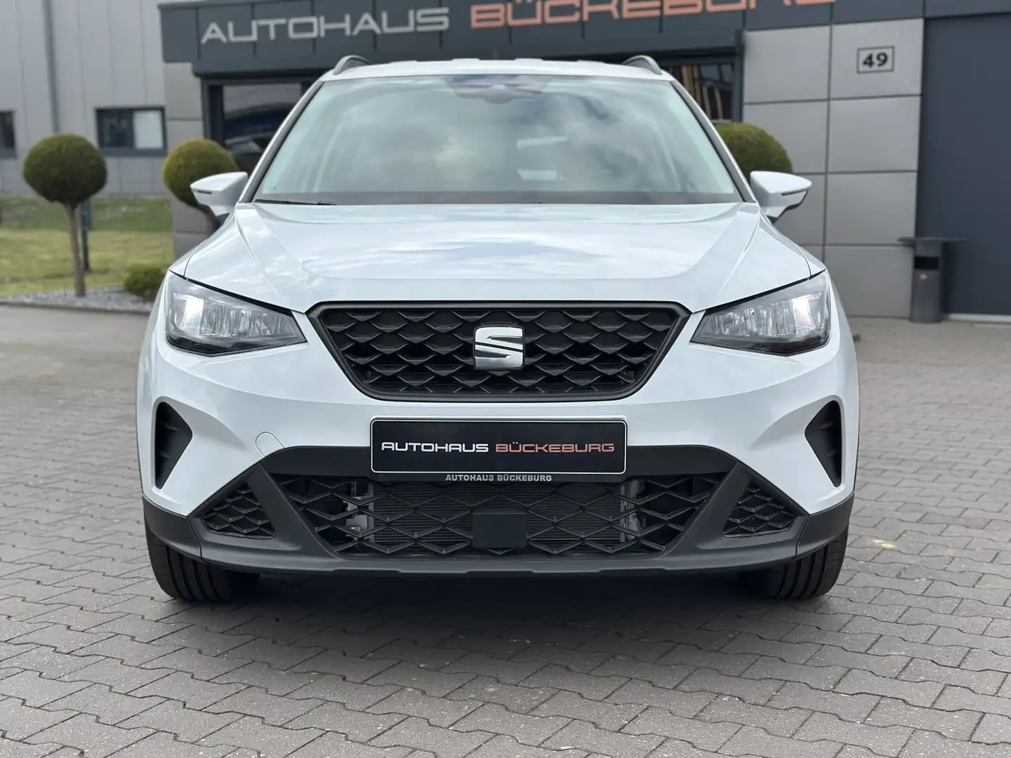 SEAT Arona 1.0 TSI  Style Edition Weiß - 2