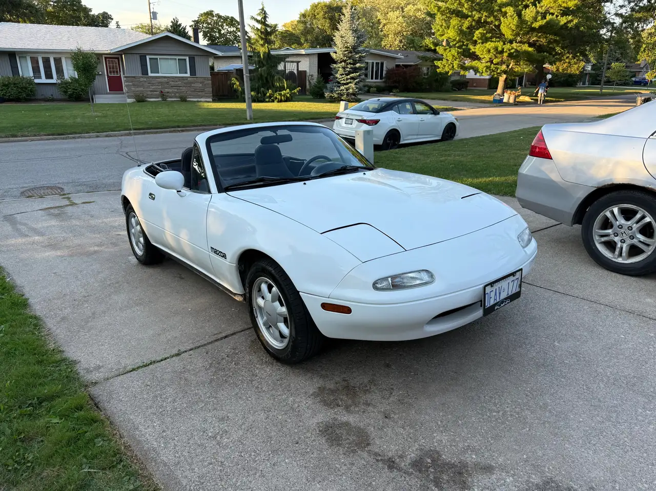 Mazda MX-5 Miata снимка Mazda MX-5 Miata