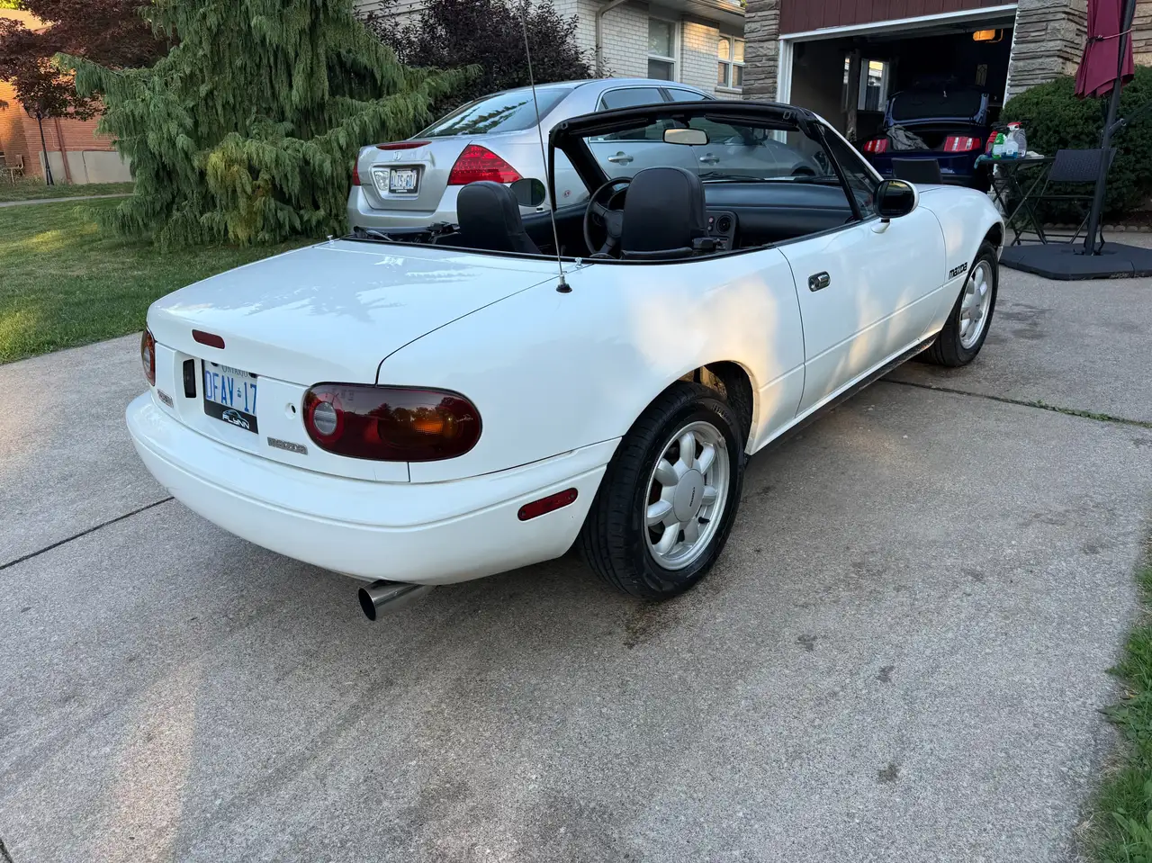 Mazda MX-5 Miata снимка Mazda MX-5 Miata