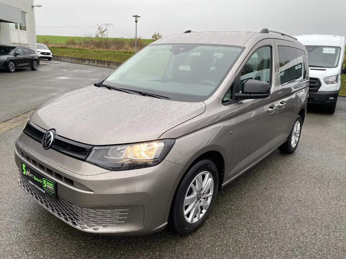 Volkswagen Caddy 1.5 TSI AHK+SHZ+Winterp.+LM+PDC+SpurH Gris - 2