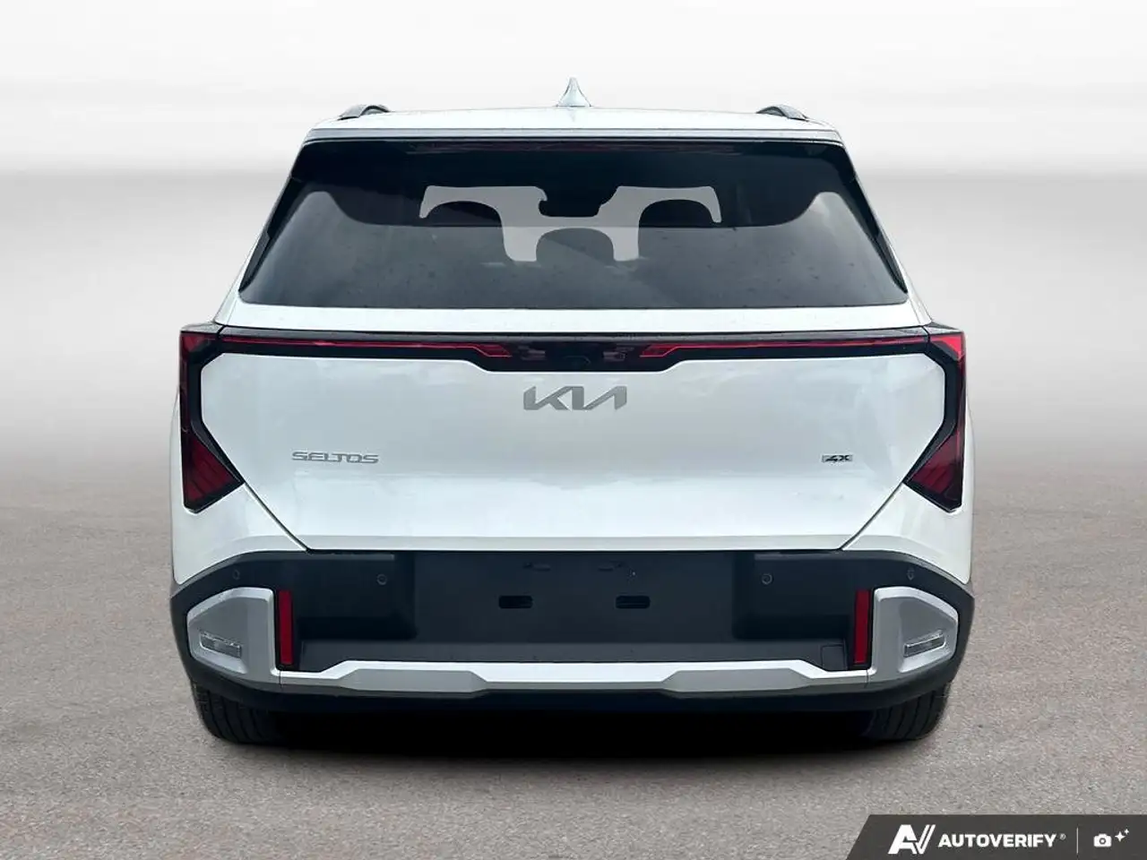 Kia Seltos снимка Kia Seltos
