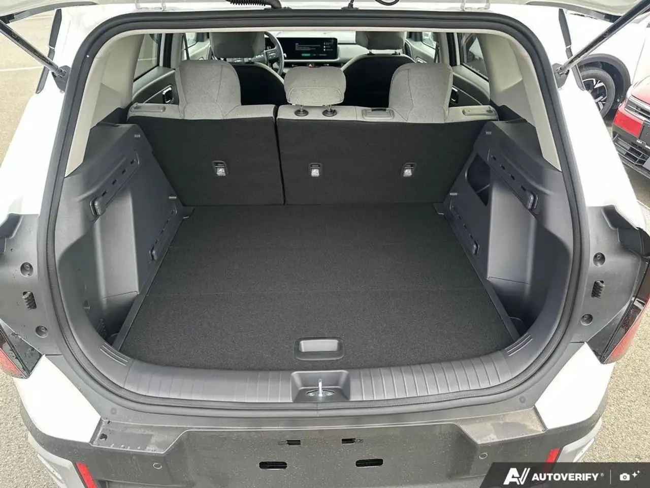 Kia Seltos снимка Kia Seltos