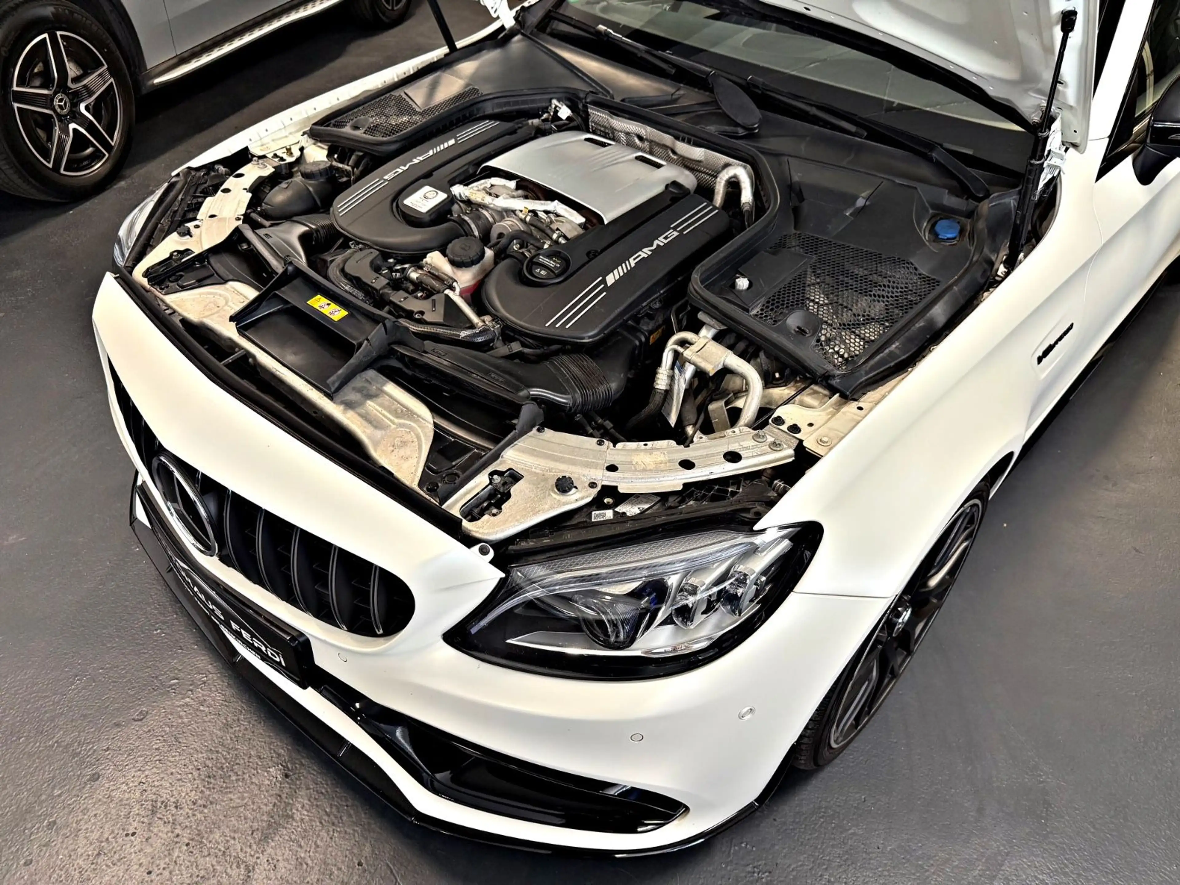 Mercedes-Benz C 63 AMG S Cabrio Performance Totwinkel Memory — photo 8