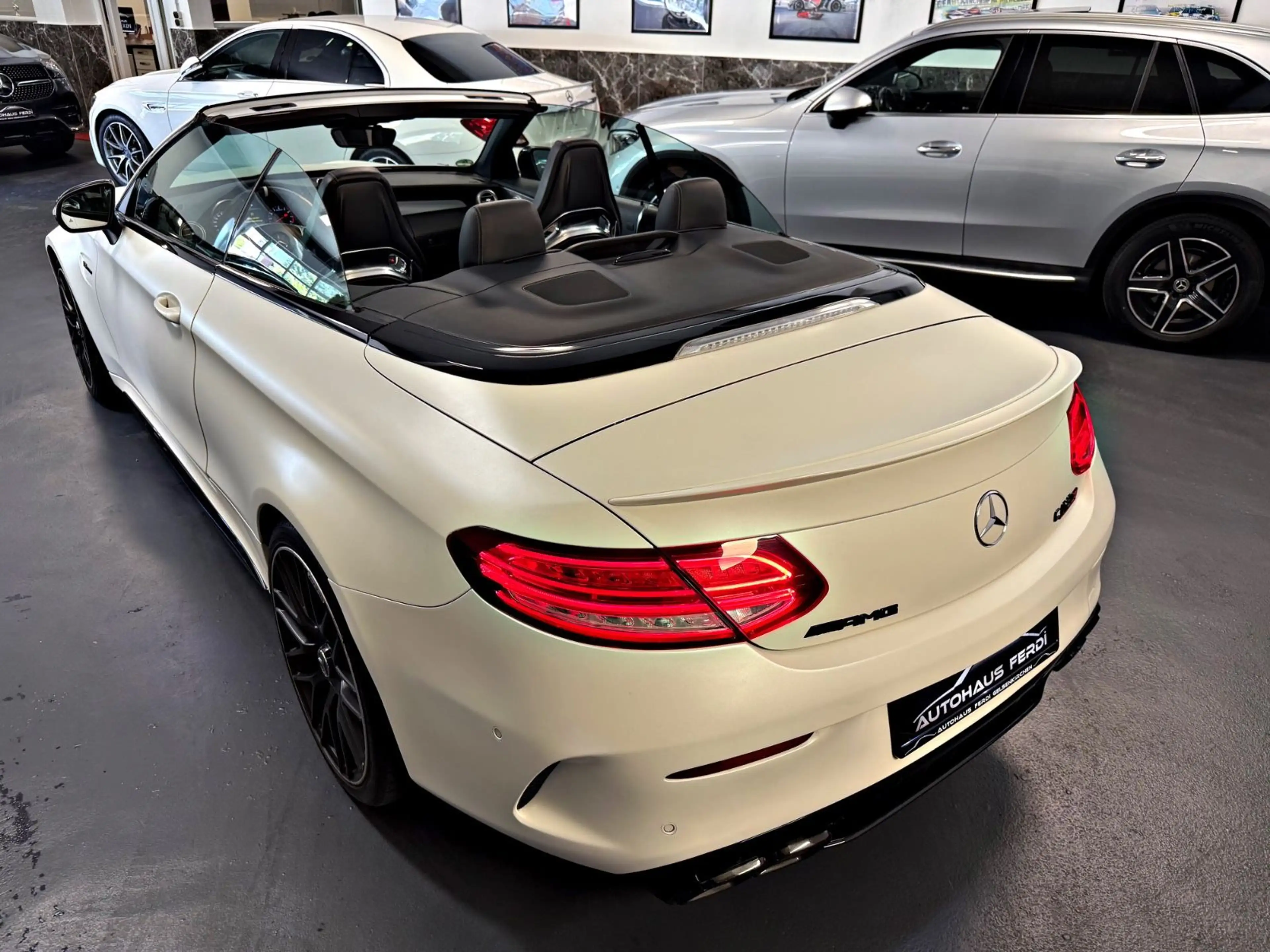 Mercedes-Benz C 63 AMG S Cabrio Performance Totwinkel Memory — photo 12