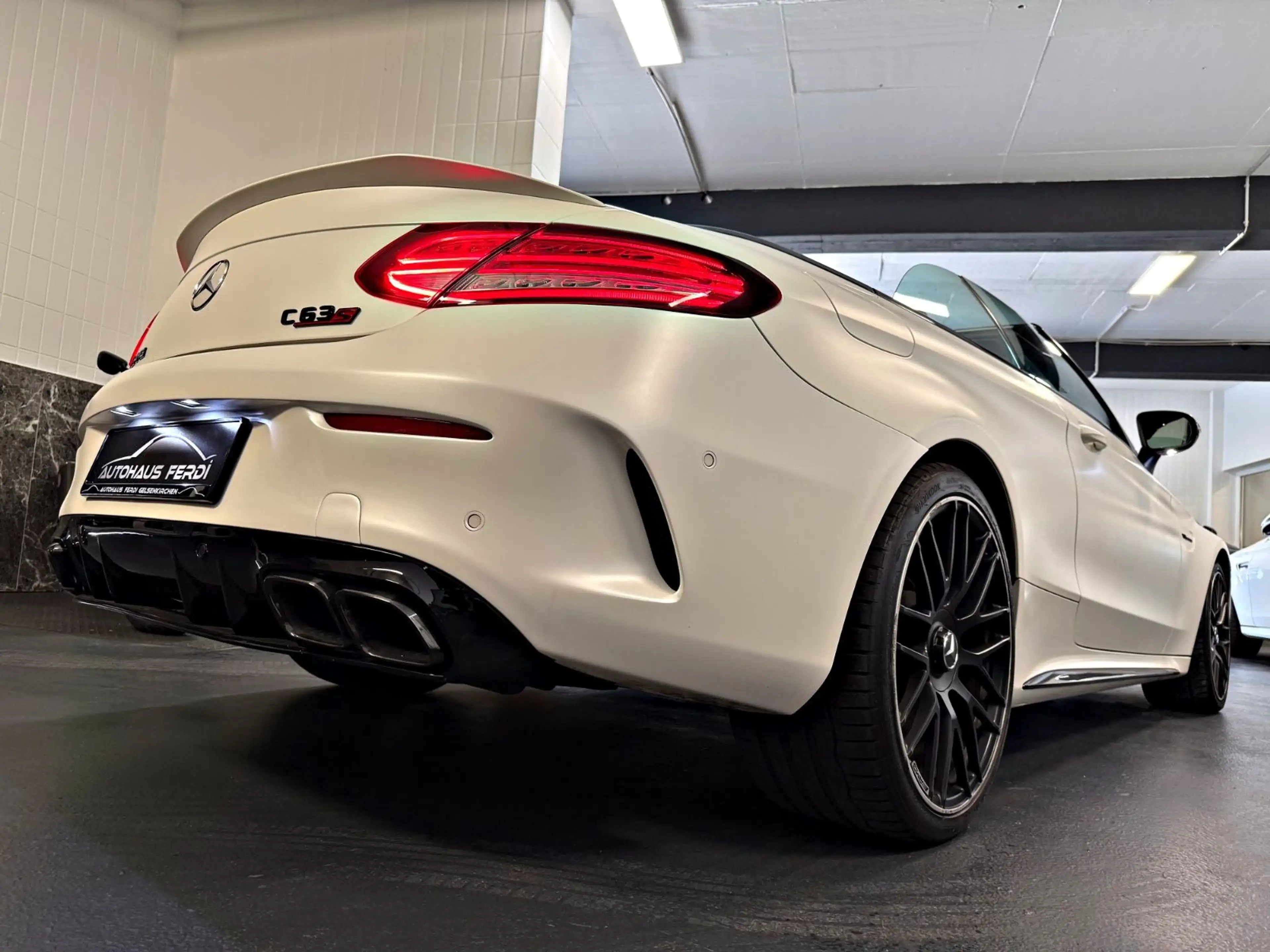 Mercedes-Benz C 63 AMG S Cabrio Performance Totwinkel Memory — photo 14