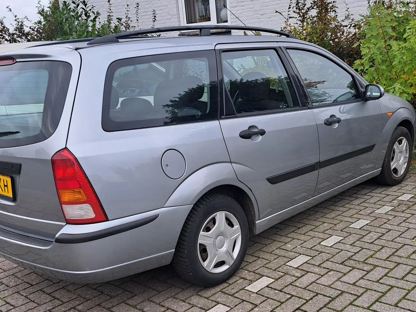 Ford Focus Focus 1.6-16V Cool Edition Zilver - 1