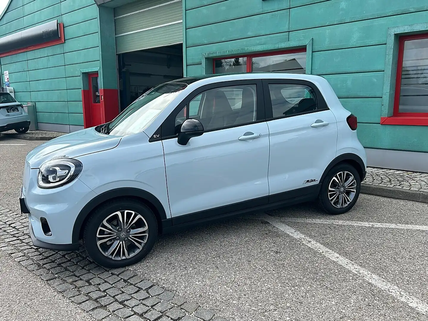 Leapmotor T03 Elektro 36kWh Blau - 2