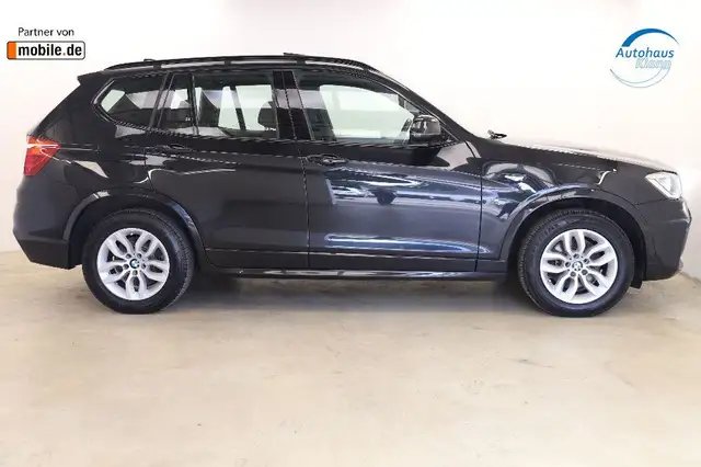 BMW X3 view 4