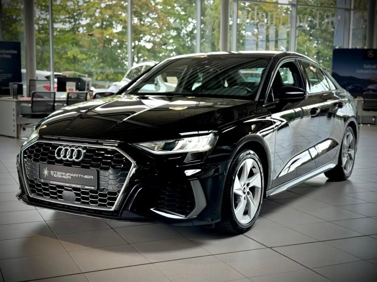 Audi A3 Limousine 35 TFSI S line LED+ACC+NAVI+SR&WR Noir - 2
