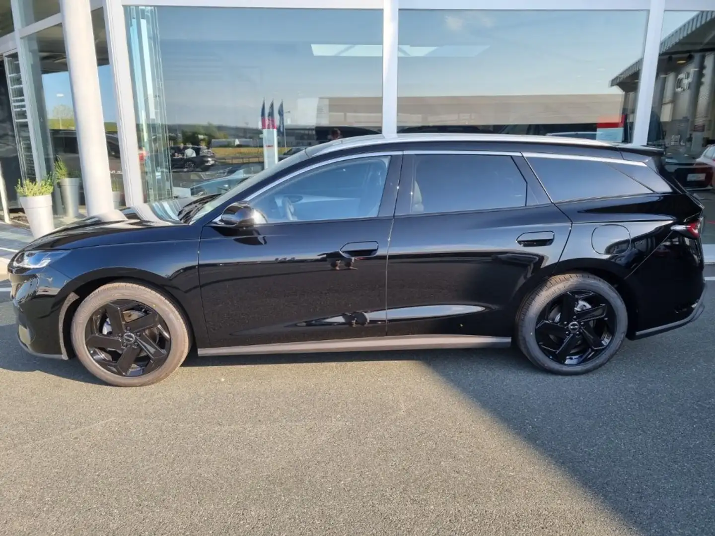 BYD Seal 6 DM-i Touring Comfort Schwarz - 2