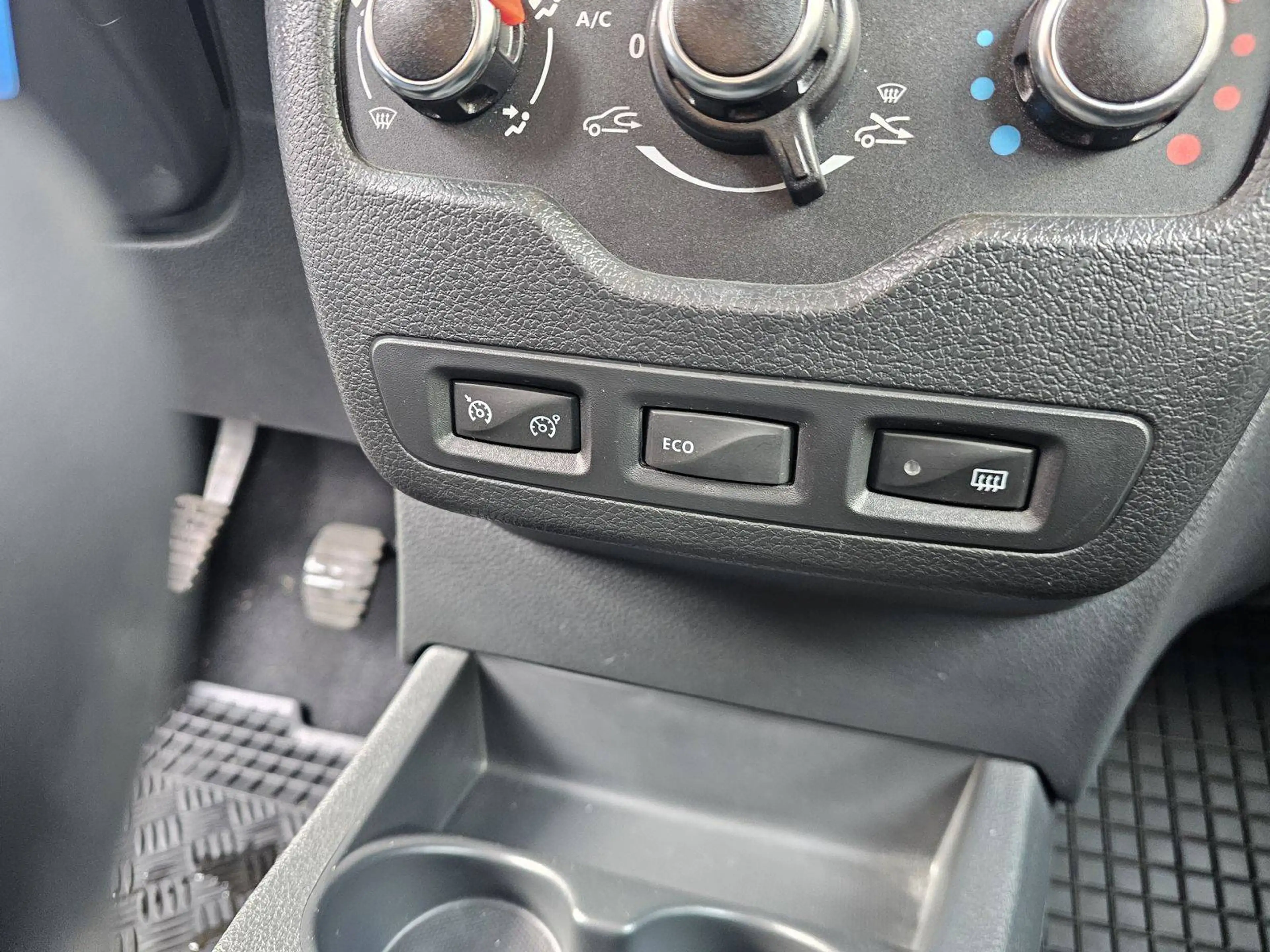 Dacia Dokker Stepway Navi+Cam/Klima/Sitzheizung — photo 5