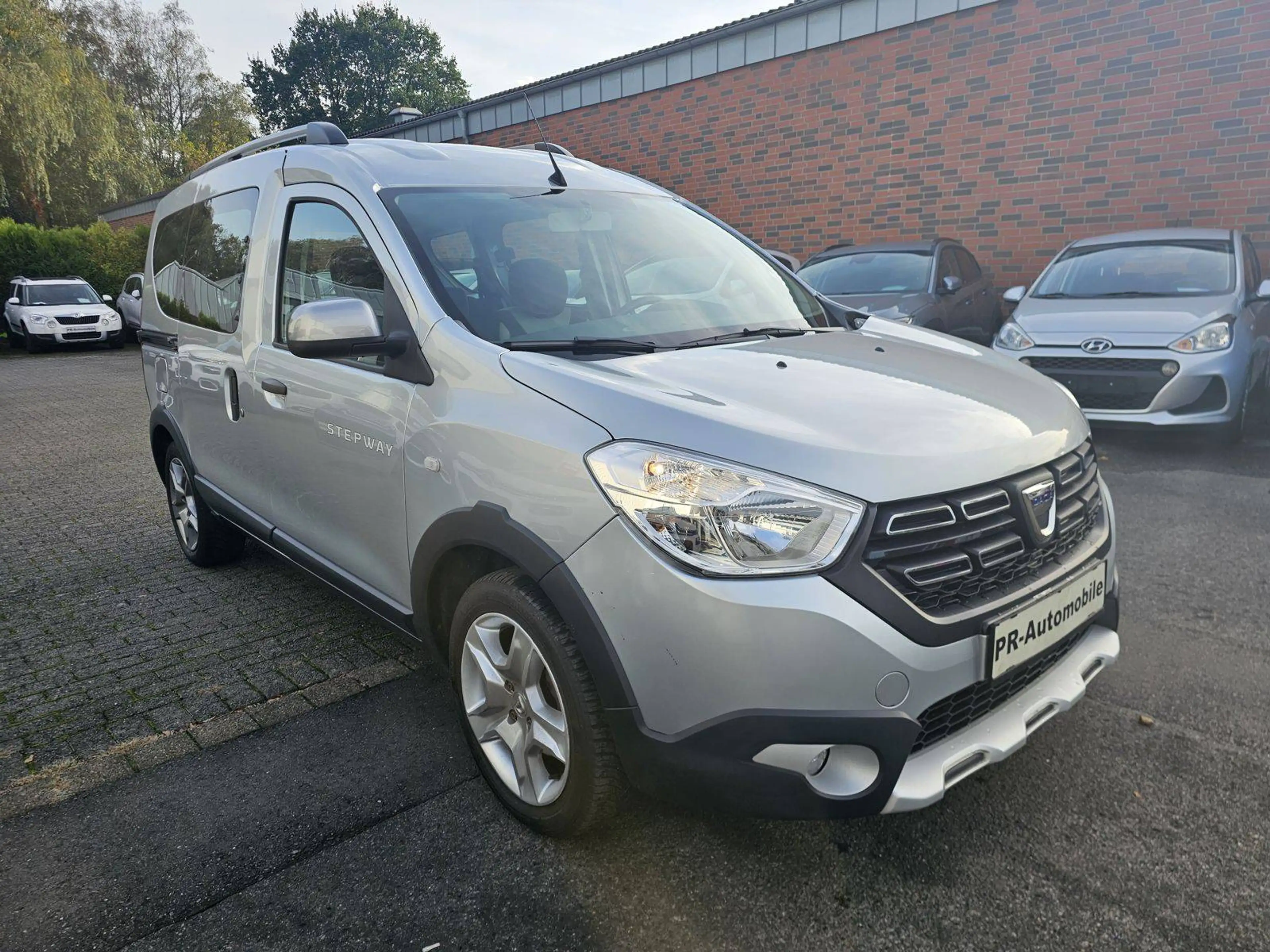 Dacia Dokker Stepway Navi+Cam/Klima/Sitzheizung — photo 3