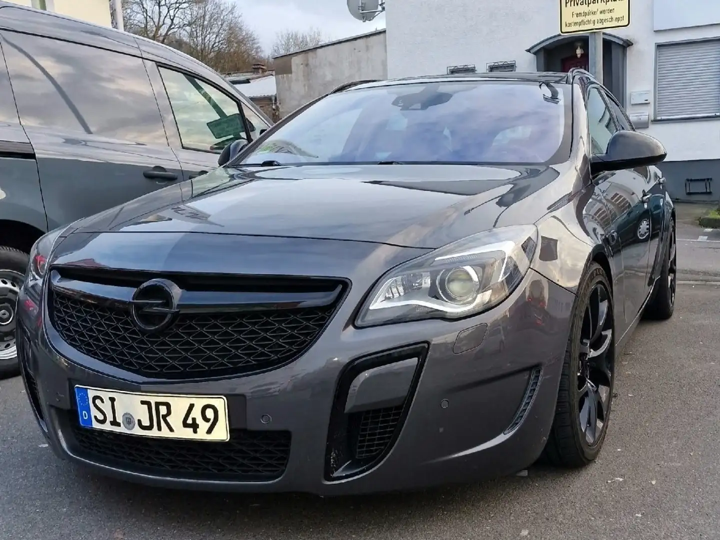 Opel Insignia OPC 4x4 siva - 1