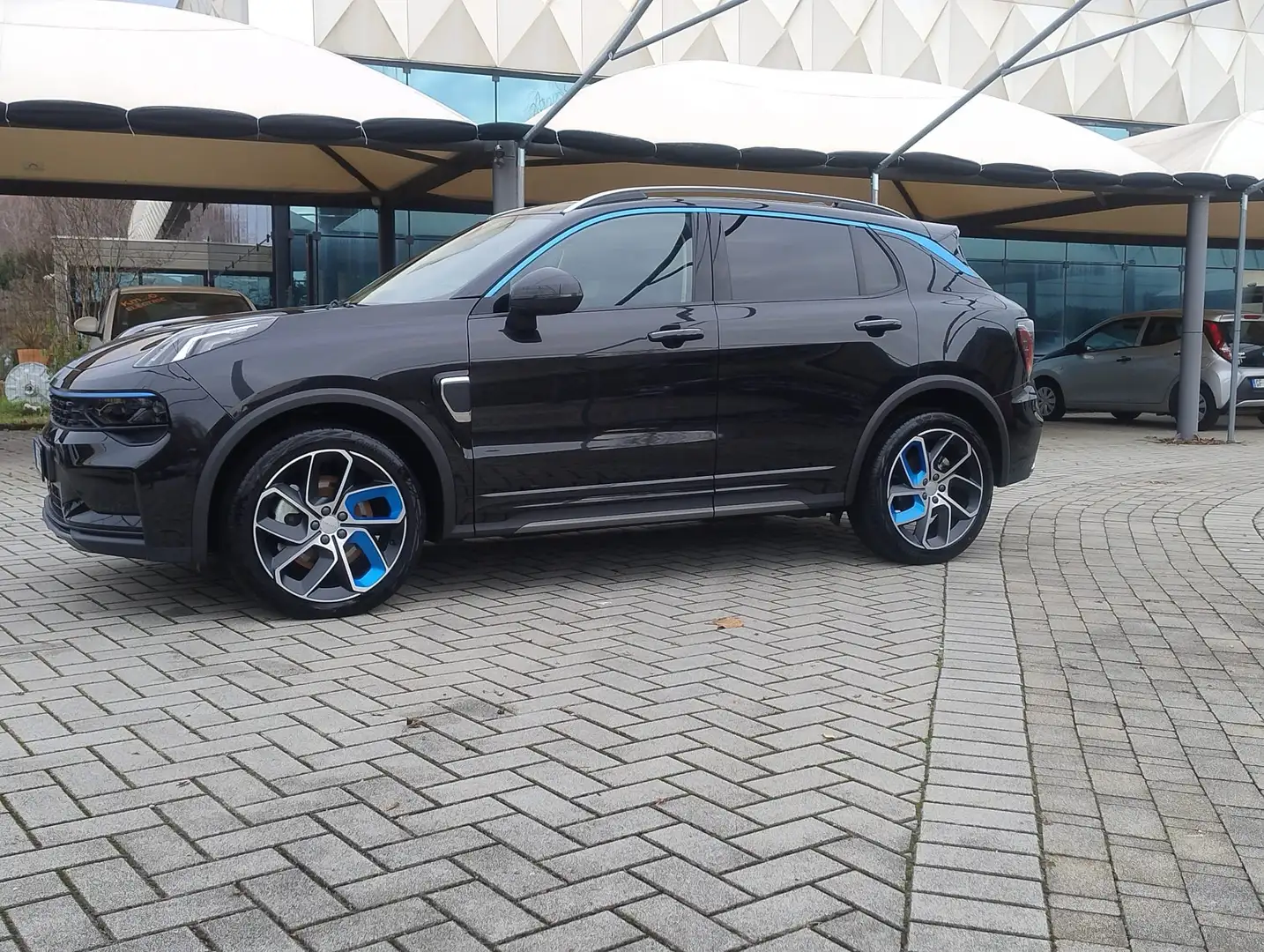 Lynk & Co 01 01 1.5 td phev auto Nero - 1