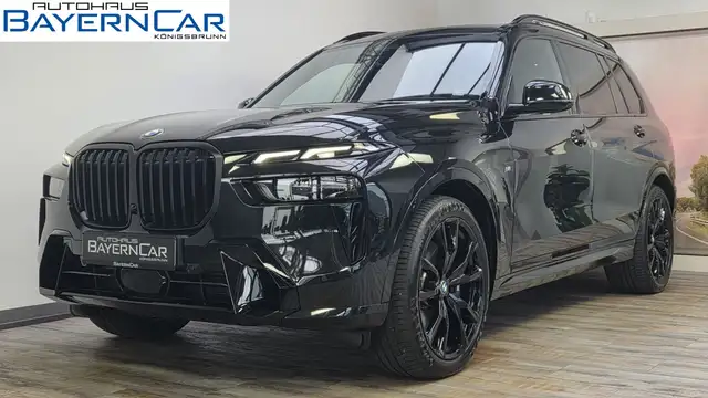 BMW X7 main image