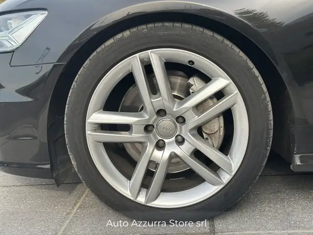 Audi A6 view 8