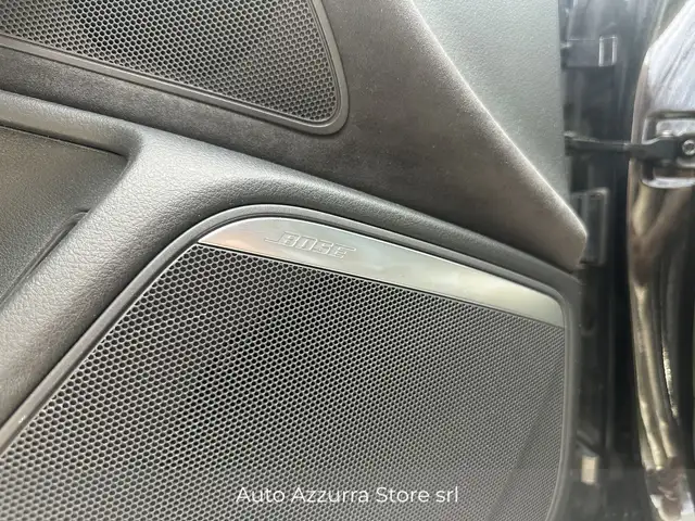 Audi A6 view 13