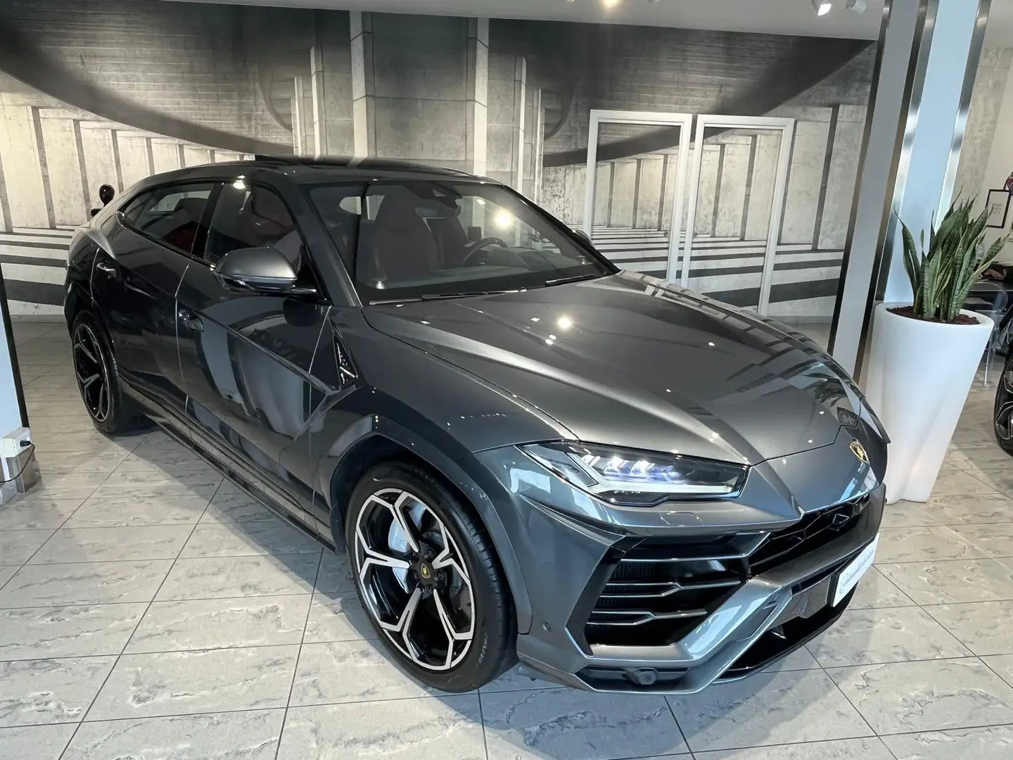 Lamborghini Urus 4.0 V8 auto-CARBONCERAMICA-MATRIX-TETTO-BeO 3D! Grey - 1