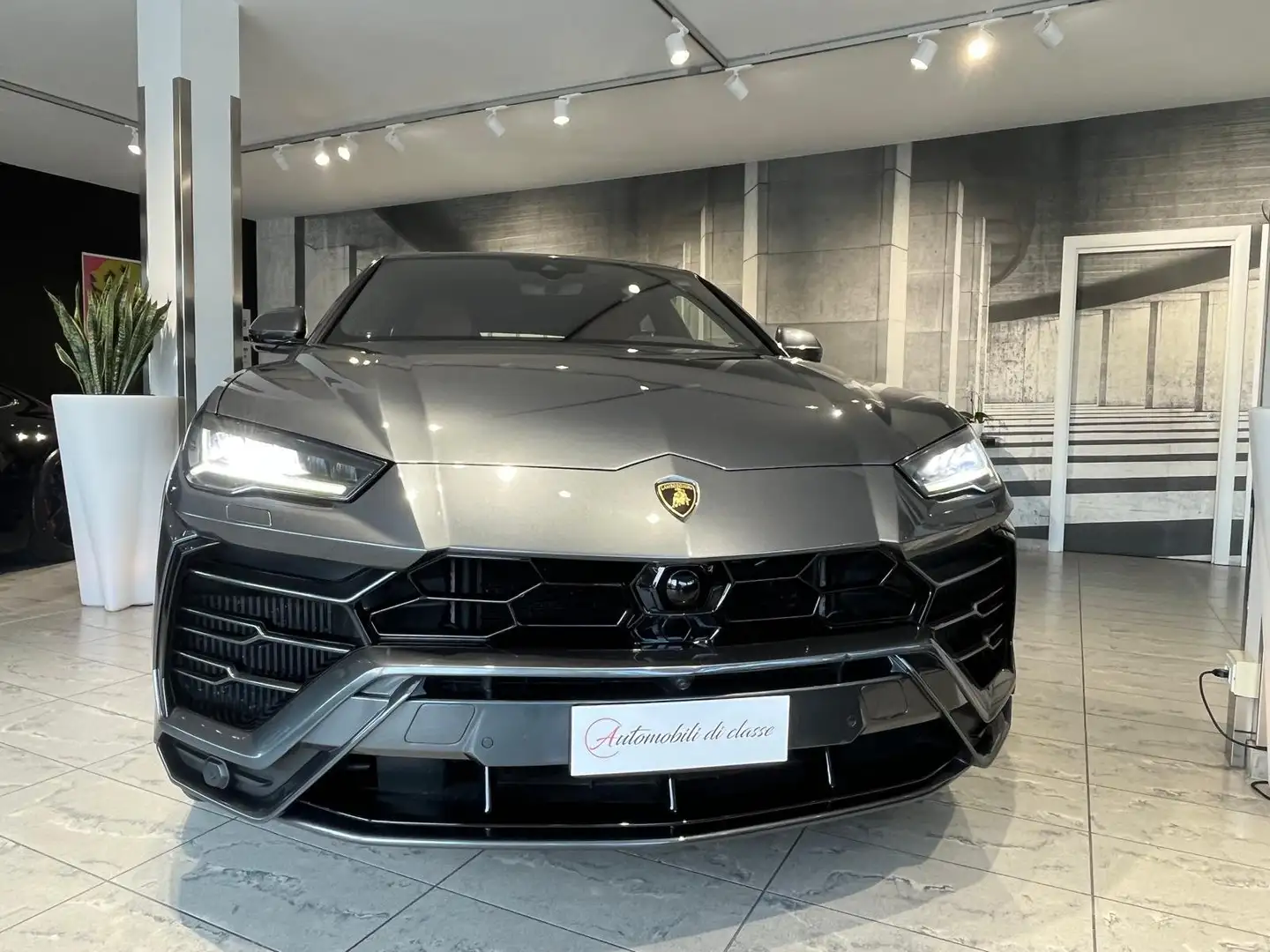 Lamborghini Urus 4.0 V8 auto-CARBONCERAMICA-MATRIX-TETTO-BeO 3D! Gris - 2