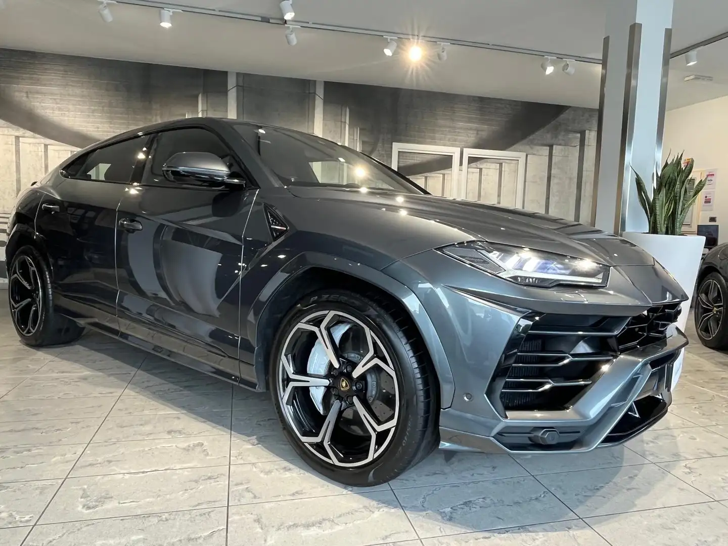 Lamborghini Urus 4.0 V8 auto-CARBONCERAMICA-MATRIX-TETTO-BeO 3D! Gris - 1