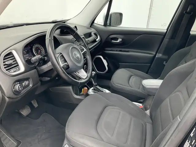 Jeep Renegade view 7