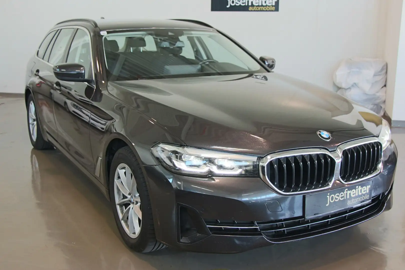 BMW 520 d xDrive Touring Grigio - 1