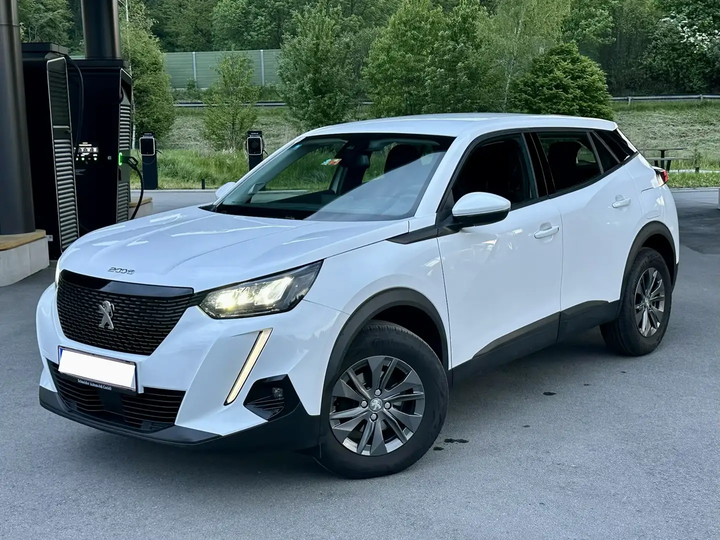 Peugeot 2008 *Active Pack*Rückfahrkamera*Sitzheizung*Tempomat* Weiß - 1