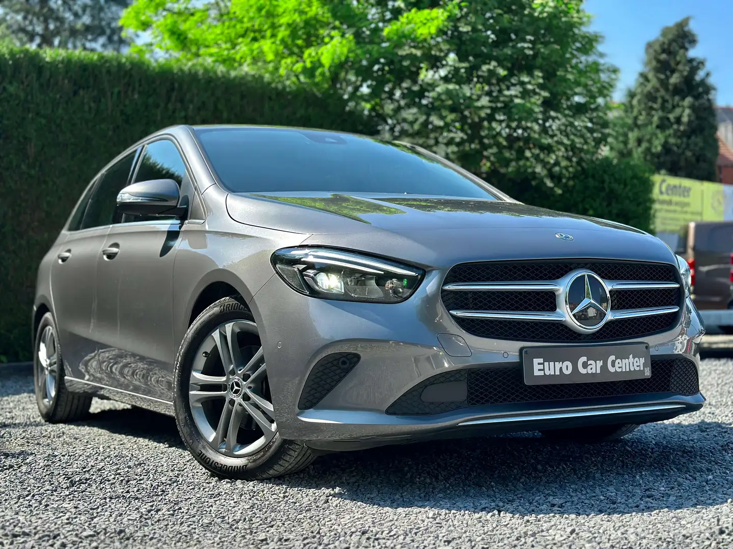 Mercedes-Benz B 180 1.4 Business Line Automaat / CARPLAY / CAM Gris - 2
