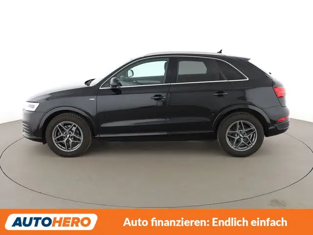 Audi Q3 view 3