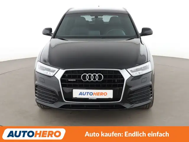 Audi Q3 view 9