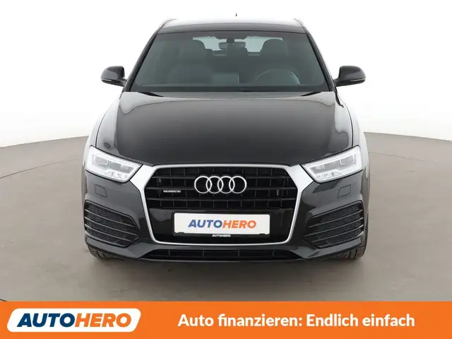 Audi Q3 view 9
