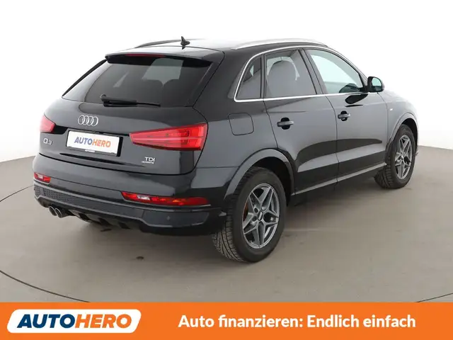 Audi Q3 view 6