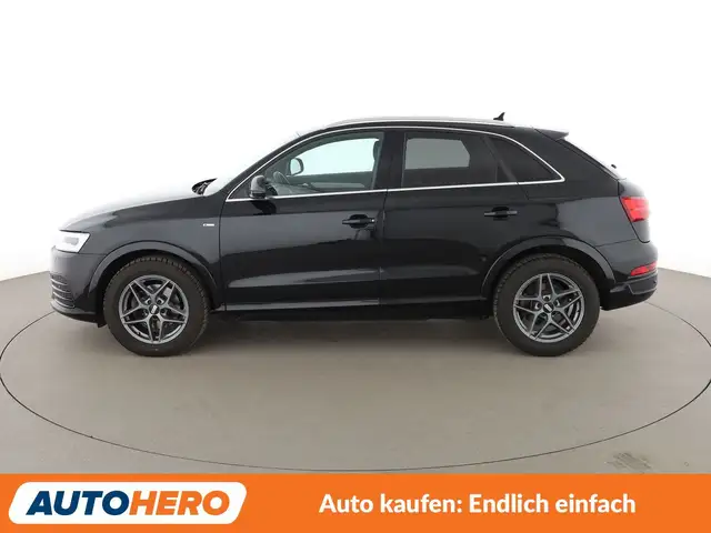 Audi Q3 view 3