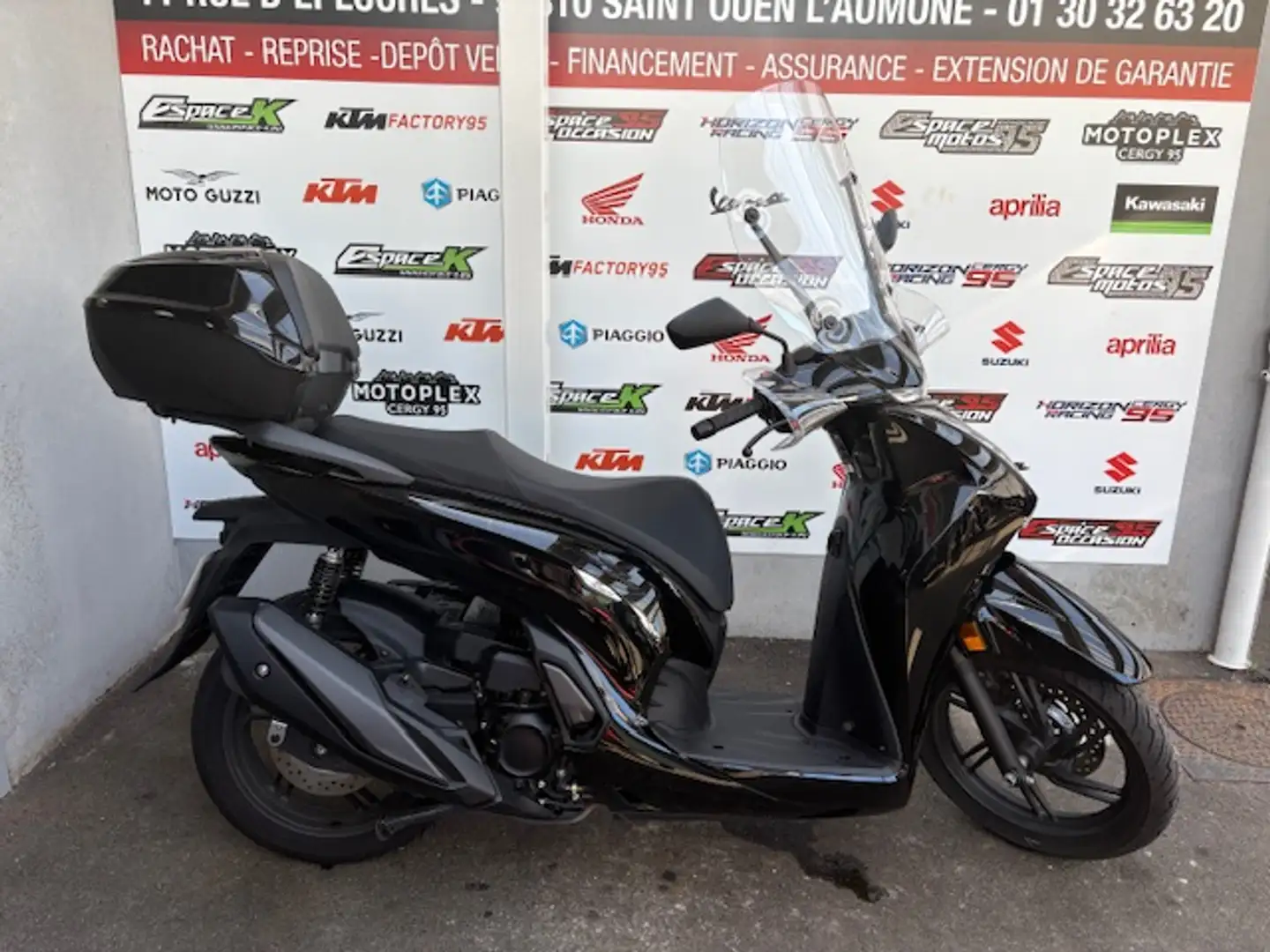 Honda Noir - 1